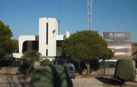 ÚLTIMAS IMÁGENES DE OBRA DE LA VIVIENDA UNIFAMILIAR DISEÑADA POR A-CERO EN EL N.E. DE MADRID