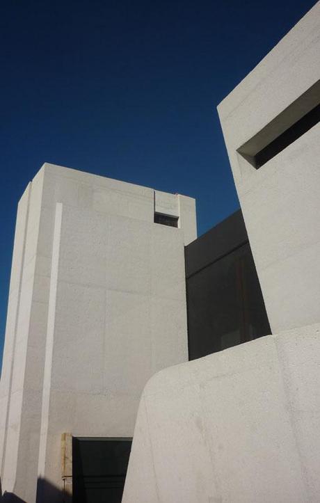 ÚLTIMAS IMÁGENES DE OBRA DE LA VIVIENDA UNIFAMILIAR DISEÑADA POR A-CERO EN EL N.E. DE MADRID