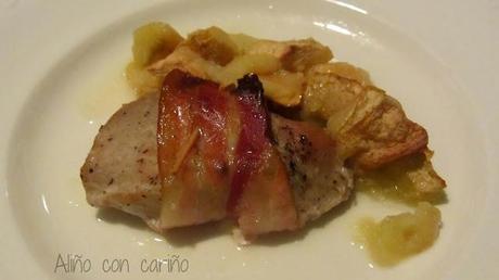 SOLOMILLO DE CERDO CON BACON Y GUARNICIÓN DE MANZANA. RECETA NAVIDEÑA