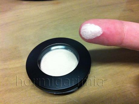 Glossybox Noviembre 2013 Modern Romance.