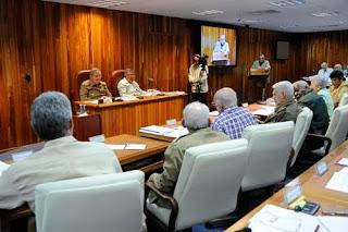 Cuba: última reunión del consejo de ministros en 2013 [2/2]
