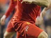 Luis Suárez renueva Liverpool hasta 2018