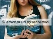 Nuevo póster Divergente Shailene Woodley leyendo