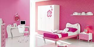 Lindos dormitorios en fucsia