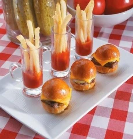 SNACKS FOR CHRISTMAS TABLE DECORATION