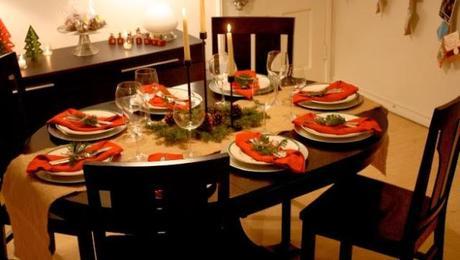 SNACKS FOR CHRISTMAS TABLE DECORATION