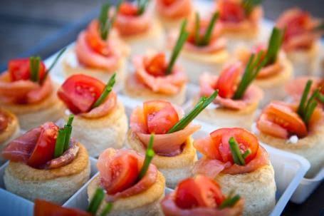 SNACKS FOR CHRISTMAS TABLE DECORATION