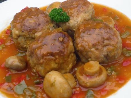 Albóndigas a la jardinera olla GM