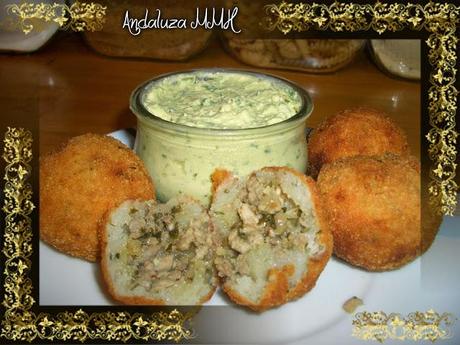 Patatas Rellenas (Patatas Bomba)