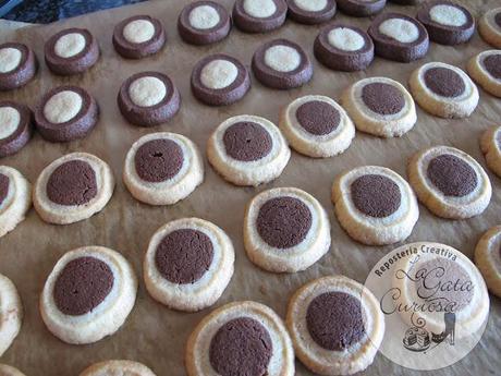 GALLETAS DE MANTEQUILLA BLANCO Y NEGRO