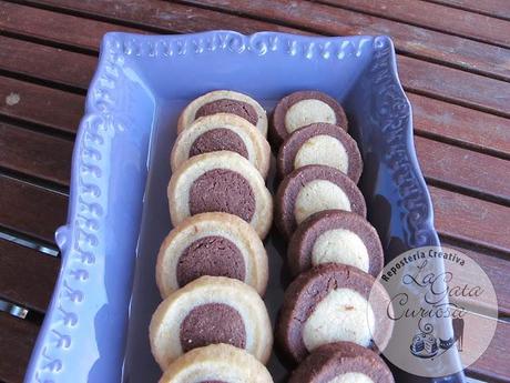 GALLETAS DE MANTEQUILLA BLANCO Y NEGRO