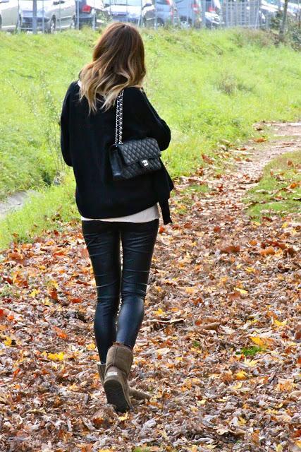 STREET STYLE INSPIRATION; UGG BOOTS.-