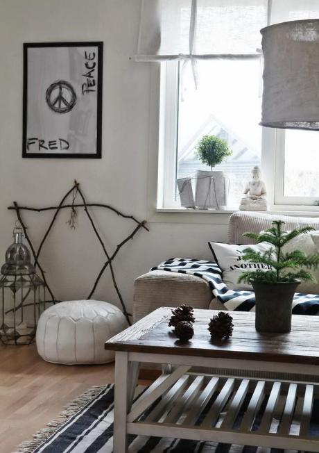 ONE WAY... REFLEXIONES COMPARTIDAS, AGUA Y BALDOSAS AMARILLAS