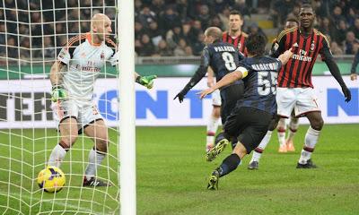 Palacio da la victoria al Inter en el derbi de Milán