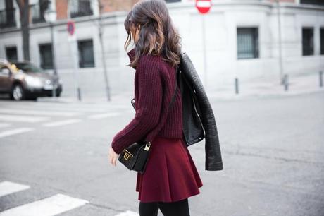 Burgundy_Outfit-Turtleneck_Jumper-Chained_Booties-Outfit-Street_Style-41