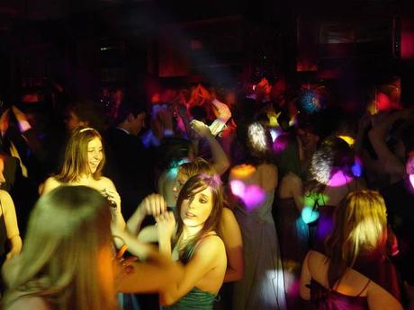 Concurso - Año Nuevo estilo Las Vegas  en el Business Tower Hotel