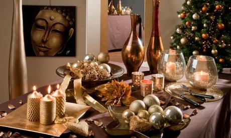 Lindas mesas navideñas en dorado