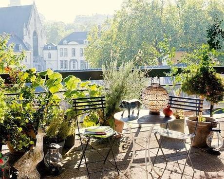 UN APARTAMENTO REBOSANTE DE VIDA Y COLOR