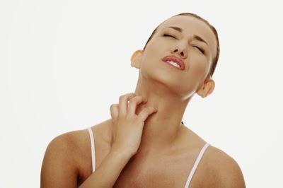 ¿Alergia al perfume? Indentifíca los ingrediente que lo provocan ¿Alergia al perfume? Indentifíca los ingrediente que lo provocan