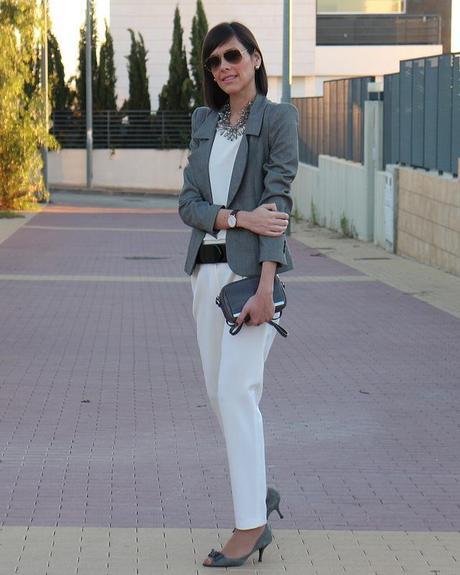 Navidad en gris y blanco roto