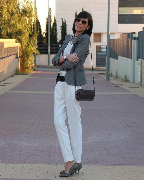 Navidad en gris y blanco roto