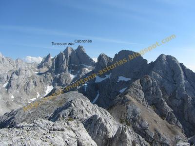 Ascensión a los Cuetos del Trave Sur y Central (2.251 m) (Jornada 1/2)