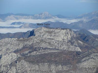 Ascensión a la Llambria (1.749 m.)