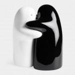 moma_Hug_Salt_And_Pepper_Shakers