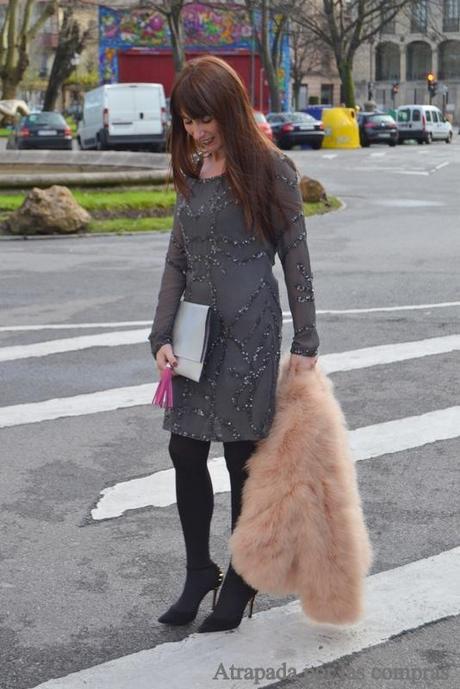 LOOK DE FIESTA: GRIS Y ROSA