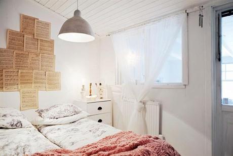 Una cabaña al norte de Estocolmo. Decoracion vintage muy navideña.