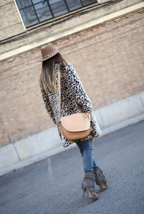 street style barbara crespo warm and wild outfit animal print coat fashion blogger
