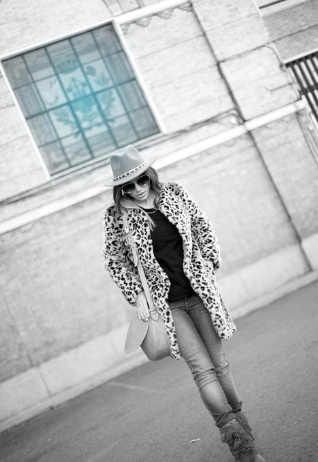 street style barbara crespo warm and wild outfit animal print coat fashion blogger