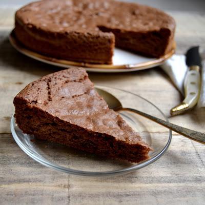 Segunda parte de recetas dulces para quedar como una reina y  todas de chocolate