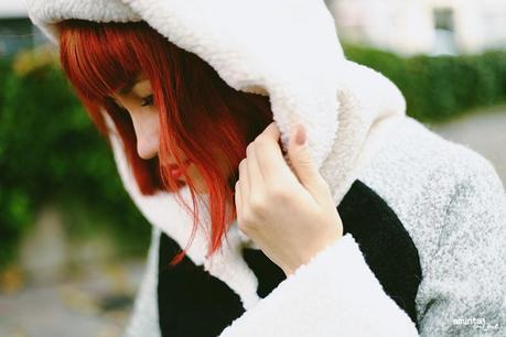 redhead_coat_aminta