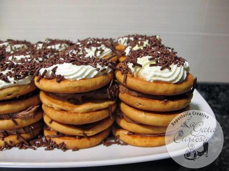 PASTEL DE GALLETAS CON CREMA DE NUTELLA AL RON