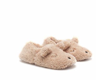 No pueden ser más monos los accesorio de Oysho