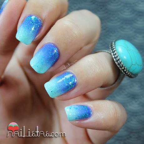 Uñas decoradas con degradado de purpurina