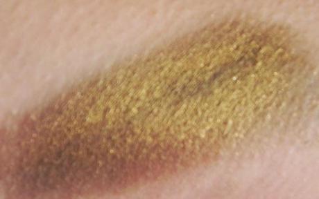 Shiro Cosmetics (II): Swatches.