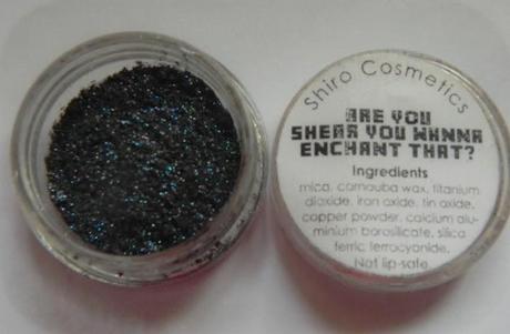 Shiro Cosmetics (II): Swatches.