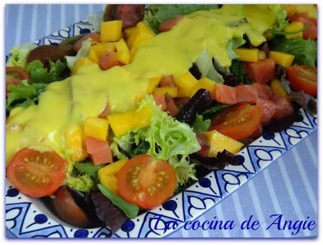 ENSALADA DE SALMÓN Y MANGO