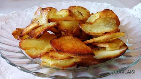 YUCA FRITA CON AJO Y PEREJIL