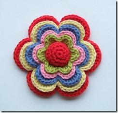 Broche flor (proyecto compartido en Dehilos)