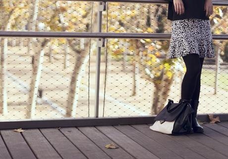 street style barbara crespo friends leopard print skirt peplum hem fashion blogger outfit