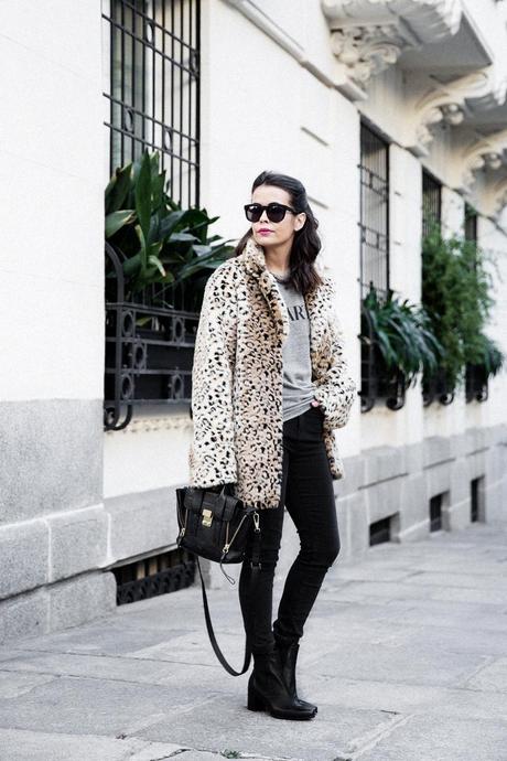 Collagevintage_Collection-Chelsea_Boots-Leopard_Coat-Sreet_Style-Outfit-14