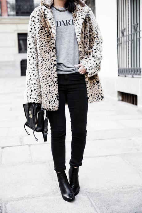 Collagevintage_Collection-Chelsea_Boots-Leopard_Coat-Sreet_Style-Outfit-11