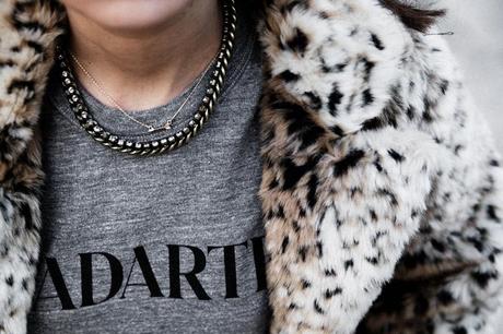 Collagevintage_Collection-Chelsea_Boots-Leopard_Coat-Sreet_Style-Outfit-25