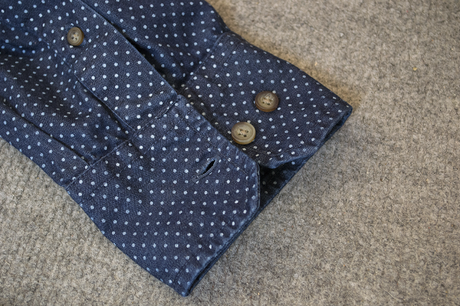 Review camisa Old Ridel en chambray con topos.