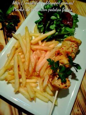 El pollo de los martes! Pinchos de pechuga de pollo