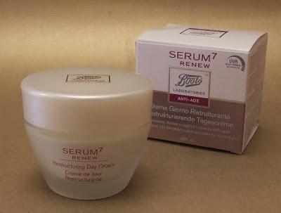 “Serum7 Renew” de BOOTS LABORATORIES – juventud renovada para pieles maduras