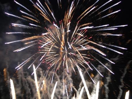 Feliz año 2014 (Festes La Mercè, Barcelona, setembre 2012) FELIZ AÑO NUEVO 2014!